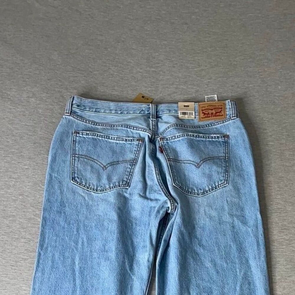 Levi’s Women’s Vintage Fit 90’s Low Pro Straight Fit Jeans - Picture 11 of 12
